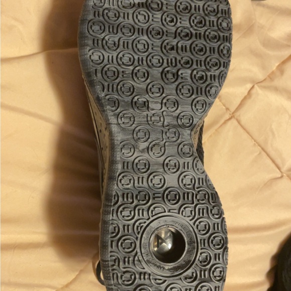 New - Picture 2 of 3